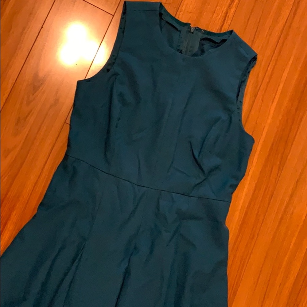 Dress - Picture 2 of 4